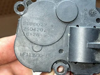 EGP0022 Заслонка печки/климат-контроля Land Rover Range Rover Velar Арт 100006, вид 5