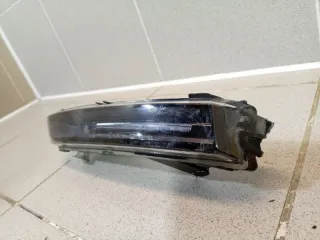 LR111100 Фара противотуманная левая Land Rover Range Rover Velar Арт 100506, вид 3