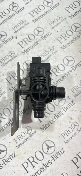 A0005003040 клапан системы охлаждения Mercedes C W205 Арт 18077, вид 3