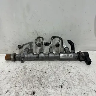 057130764AB Топливная рампа Volkswagen Golf PLUS 1 Арт 5623-24493, вид 1