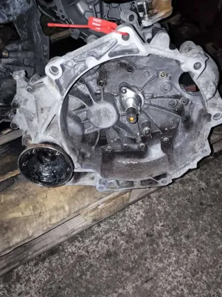 FVH КПП механическая (МКПП) 5-ступенчатая Volkswagen Golf 5 Арт 1545959, вид 1