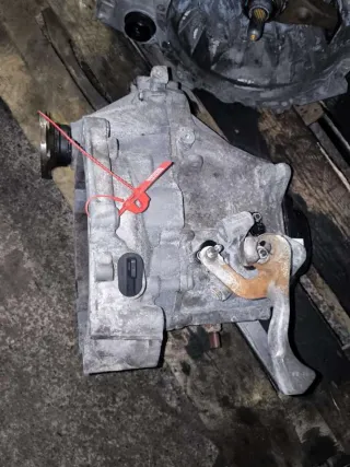 FVH КПП механическая (МКПП) 5-ступенчатая Volkswagen Golf 5 Арт 1545959, вид 4