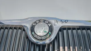 1Z0853668 Решетка капота Skoda Octavia A5 Арт 94286938, вид 4