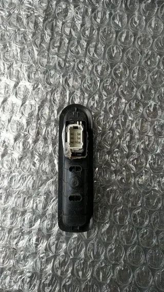  Кнопка стеклоподъемника заднего правого  Renault Scenic 2 Арт V186-61, вид 2