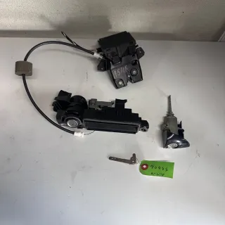 A2037500893, A1717500085, A1717500185 Ручка крышки багажника Mercedes E W211 Арт 54-88, вид 1