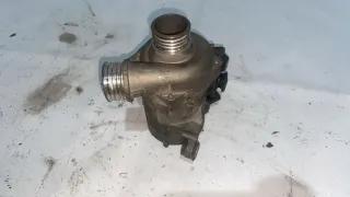 7580924, 11517586924, 70285105 Насос антифриза (помпа) BMW 3 E90/E91/E92/E93 Арт 94304380, вид 1