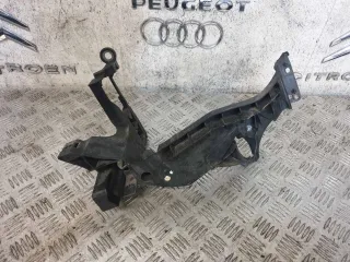 Крепление фары левой Audi A5 (S5,RS5) 1 Арт 94305390, вид 1