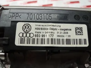 8E0951177 плафон Audi A4 B7 Арт 2069, вид 3