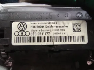 8E0951177 плафон Audi A4 B7 Арт 4140, вид 3
