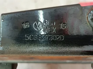 5C6827302D Петля крышки багажника Volkswagen Jetta 6 Арт 13505, вид 2