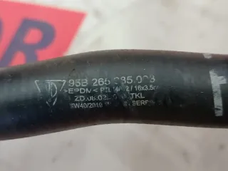 95B265340, 95B265340004, 95B265387A, 95B121049N, 95B819350AQ, 95B819314H, 95B819198L, 95B819362H, 95B819374F Патрубок (трубопровод, шланг) Porsche Macan restailing Арт 15793, вид 4