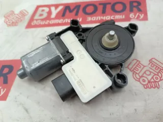 4M8863560 Привод шторки багажника Audi Q8 Арт 16636, вид 1