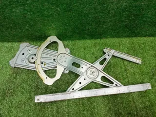 827208148R Стеклоподъемник электрический задний правый Renault Grand Scenic 3 Арт 94323146, вид 1