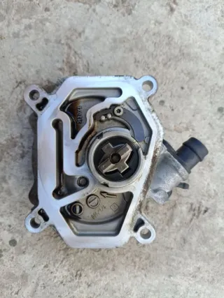 A1331800501, 1331800501 Насос вакуумный Mercedes CLA c117 2.0л Ti Арт 94331815