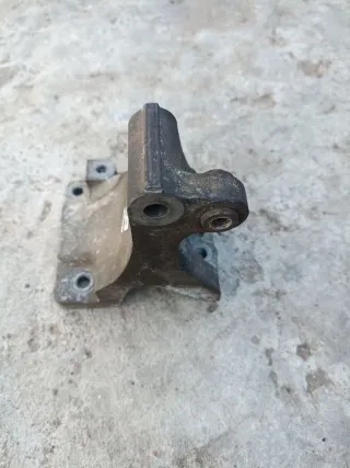 1ZRFE Кронштейн генератора Toyota Corolla E210 Арт 94338659, вид 4