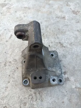 1ZRFE Кронштейн генератора Toyota Corolla E210 Арт 94338659, вид 2