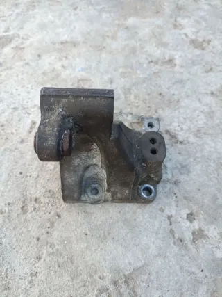 1ZRFE Кронштейн генератора Toyota Corolla E210 Арт 94338659, вид 3