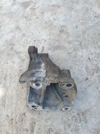 1ZRFE Кронштейн генератора Toyota Corolla E210 Арт 94338659, вид 5