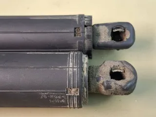 84470044,84133944 Амортизатор крышки багажника (3-5 двери) Chevrolet Equinox 3 Арт 319396, вид 2