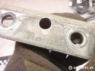 3B0823302A Петля капота правая Volkswagen Passat B5 Арт A26662, вид 4