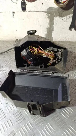  Блок предохранителей Renault Scenic 1 Арт 94366170, вид 2