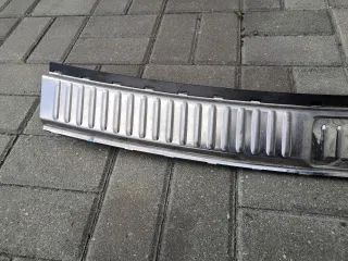 7P0863459E7ZN, 7P0863459E Накладка замка багажника Porsche Cayenne 958 Арт MK94367617, вид 2