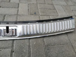 7P0863459E7ZN, 7P0863459E Накладка замка багажника Porsche Cayenne 958 Арт MK94367617, вид 3