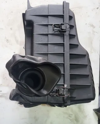 357129607 Корпус воздушного фильтра Volkswagen Passat B3 Арт 94371185, вид 3