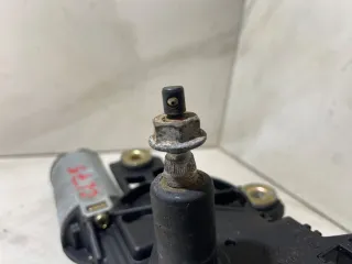  Моторчик заднего стеклоочистителя (дворника) Volkswagen Passat B5 Арт 94371329, вид 2