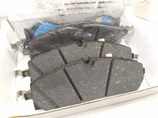 X0190000272, X019101003 Тормозные колодки передние LiXiang L7 Арт 000670, вид 3