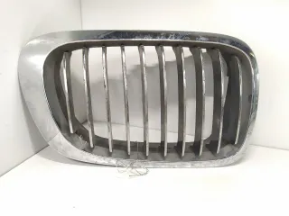 8208668,  51138208668 Решетка радиатора BMW 3 E46 Арт 010440, вид 1