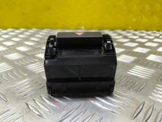 839100K180 Кнопка аварийной сигнализации Toyota Hilux 8 Арт 213943, вид 2