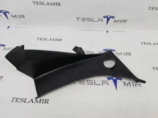 1006675-00 молдинг крышки багажника правая Tesla model S Арт 31840_2, вид 1