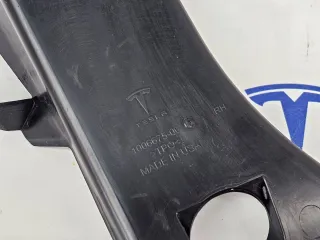 1006675-00 молдинг крышки багажника правая Tesla model S Арт 31840_2, вид 3