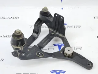 1064674-00,1060855-00 кронштейн компрессора пневмоподвески Tesla model S Арт 31818, вид 1