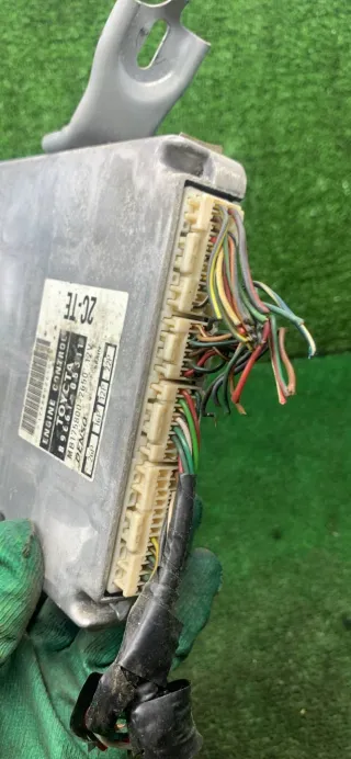 1758002650,8966105311 Блок управления двигателем Toyota Avensis 1 Арт 96367, вид 3