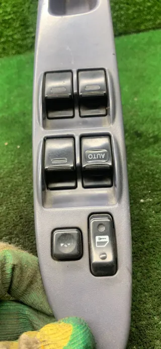 84820-44020 Блок управления стеклоподъемниками Toyota Picnic 1 Арт 96338, вид 2