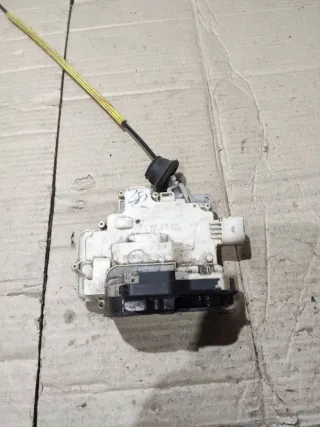  Замок двери задней правой Audi A6 C6 (S6,RS6) Арт 94402448