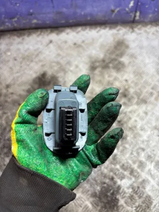 7700836270 Кнопка стеклоподъемника переднего правого Renault Scenic 1 Арт 94406517, вид 2