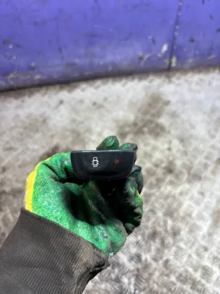  Кнопка центрального замка Renault Scenic 1 Арт 94407007, вид 1