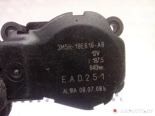 3M5H19E616AB Моторчик заслонки печки Ford Transit Custom Арт A26429_10, вид 4