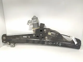 7034388,  7075674 Стеклоподъемник электрический задний правый BMW 5 E60/E61 Арт 007932, вид 1