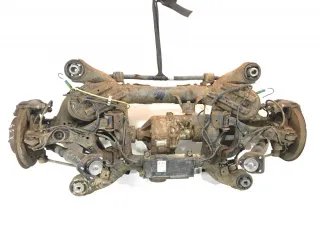 7H424W063DB Балка подвески задняя Land Rover Range Rover 3 Арт 421428, вид 1