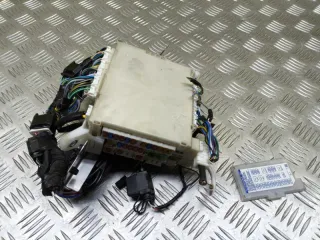 827300KB70 Блок предохранителей Toyota Hilux 8 Арт 214071, вид 2