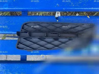 BM07050GAL Заглушка (решетка) в бампер передний BMW X5 E70 Арт 90138479, вид 5