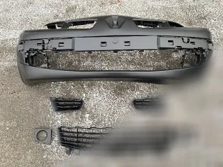 MG06208 Бампер передний Renault Megane 2 Арт 109887581, вид 1