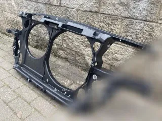 132704 Передняя панель крепления облицовки (телевизор) Audi A6 C5 (S6,RS6) Арт 122295597, вид 3