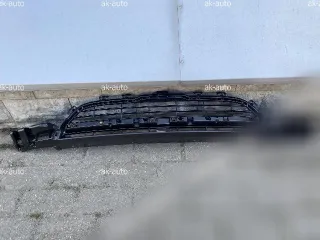 20C427J Заглушка (решетка) в бампер передний BMW 1 F20/F21 Арт 123220586, вид 1