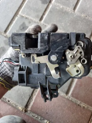  Замок двери передней левой Audi A6 C5 (S6,RS6) Арт G022-355, вид 2