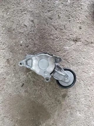  Натяжитель ремня генератора Mazda 6 2 Арт MT29095696, вид 2